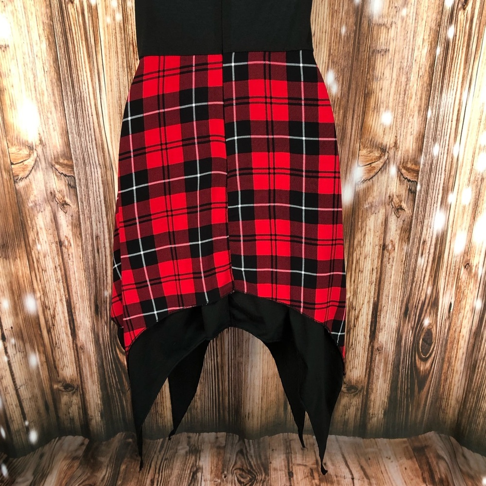 Black and Red Plaid Punk Gothic Sleeveless Tank Dress - Picture 9 of 10
